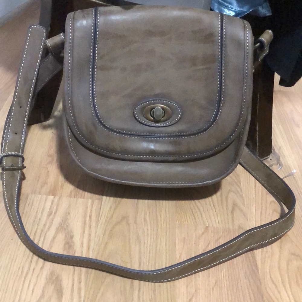 Justin Boots Brown Leather Crossbody Bag with Adjustable Strap